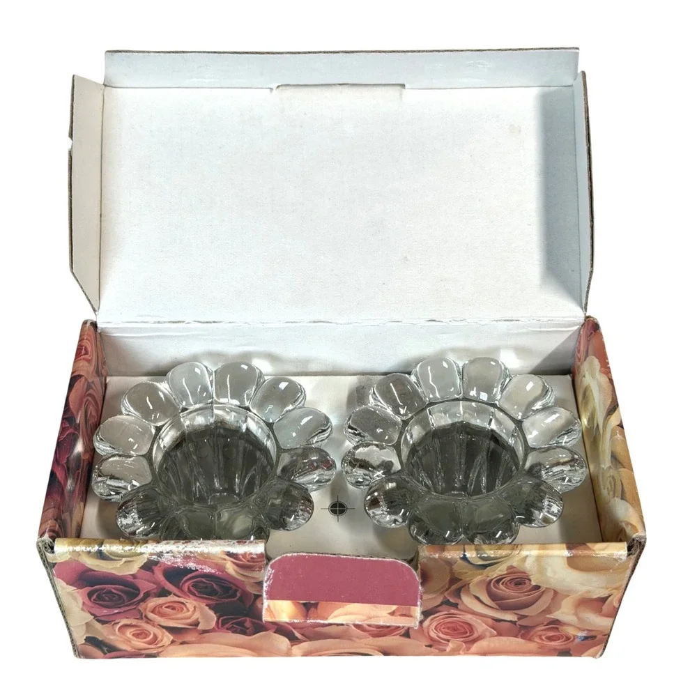 Collectors Crystal Galleries‎ Crystal Candleholder Set 2 Piece Scalloped Floral